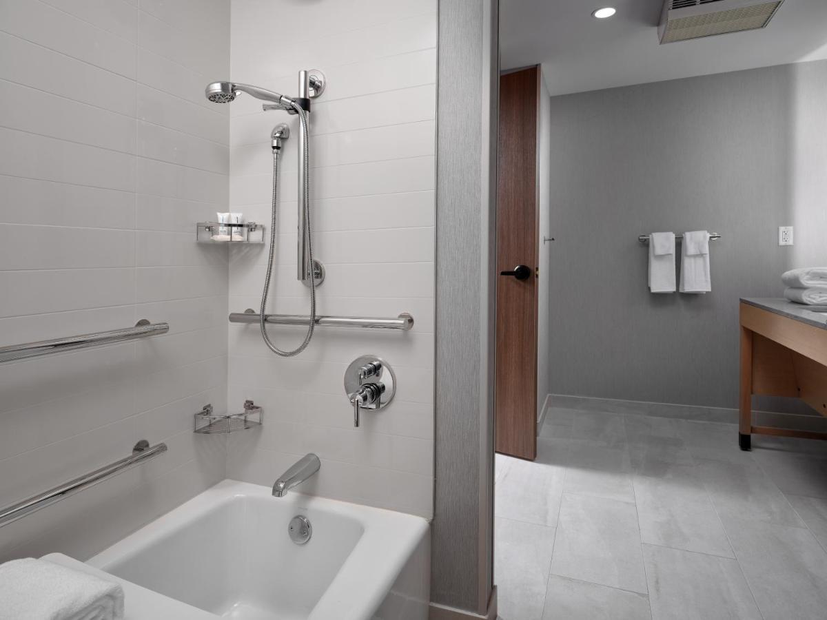 The Forester, A Hyatt Place Hotel Lake Forest Exterior foto